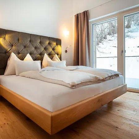 Coburg Aparthotel 2*