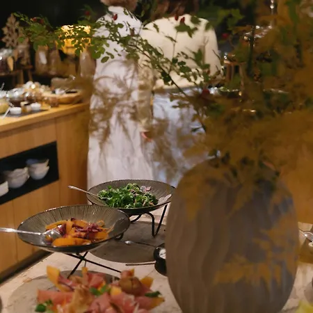 Boutique Coburg 斯拉德明