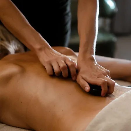 Boutique Coburg 斯拉德明